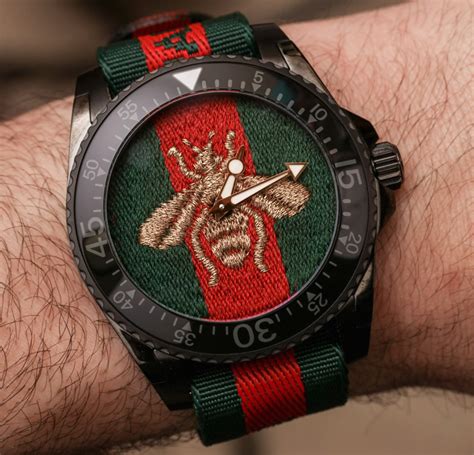 gucci 45 mm bee embriodery watch